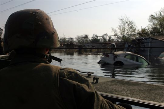 Marines Help Evacuate New Orleans Flood Victims